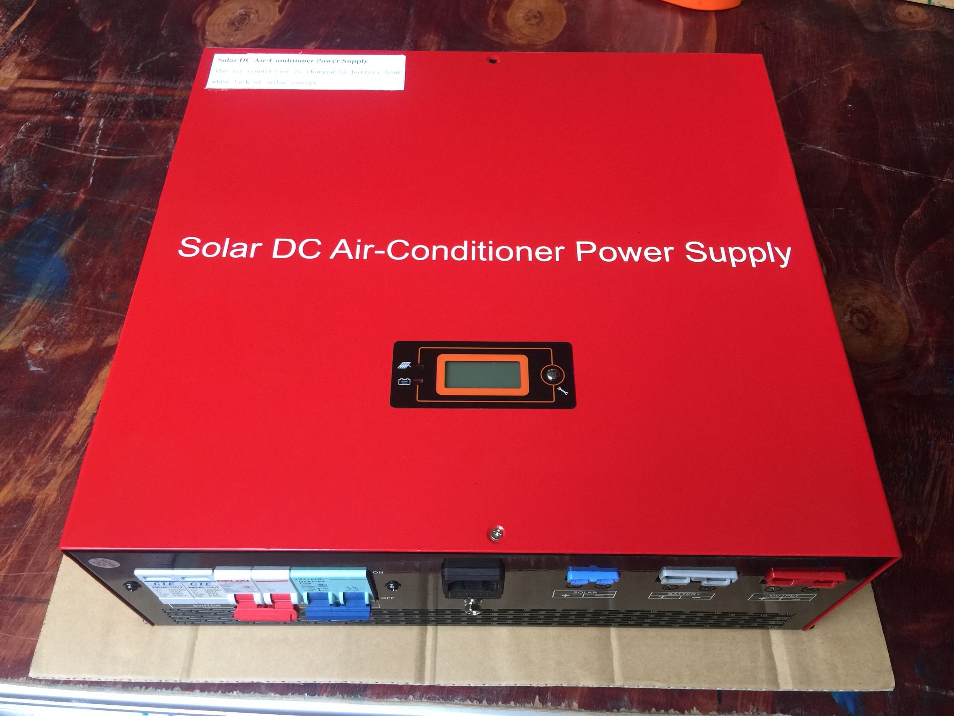 Mr Cool On/Off Grid Solar Air Conditioner shipping to Slovakia